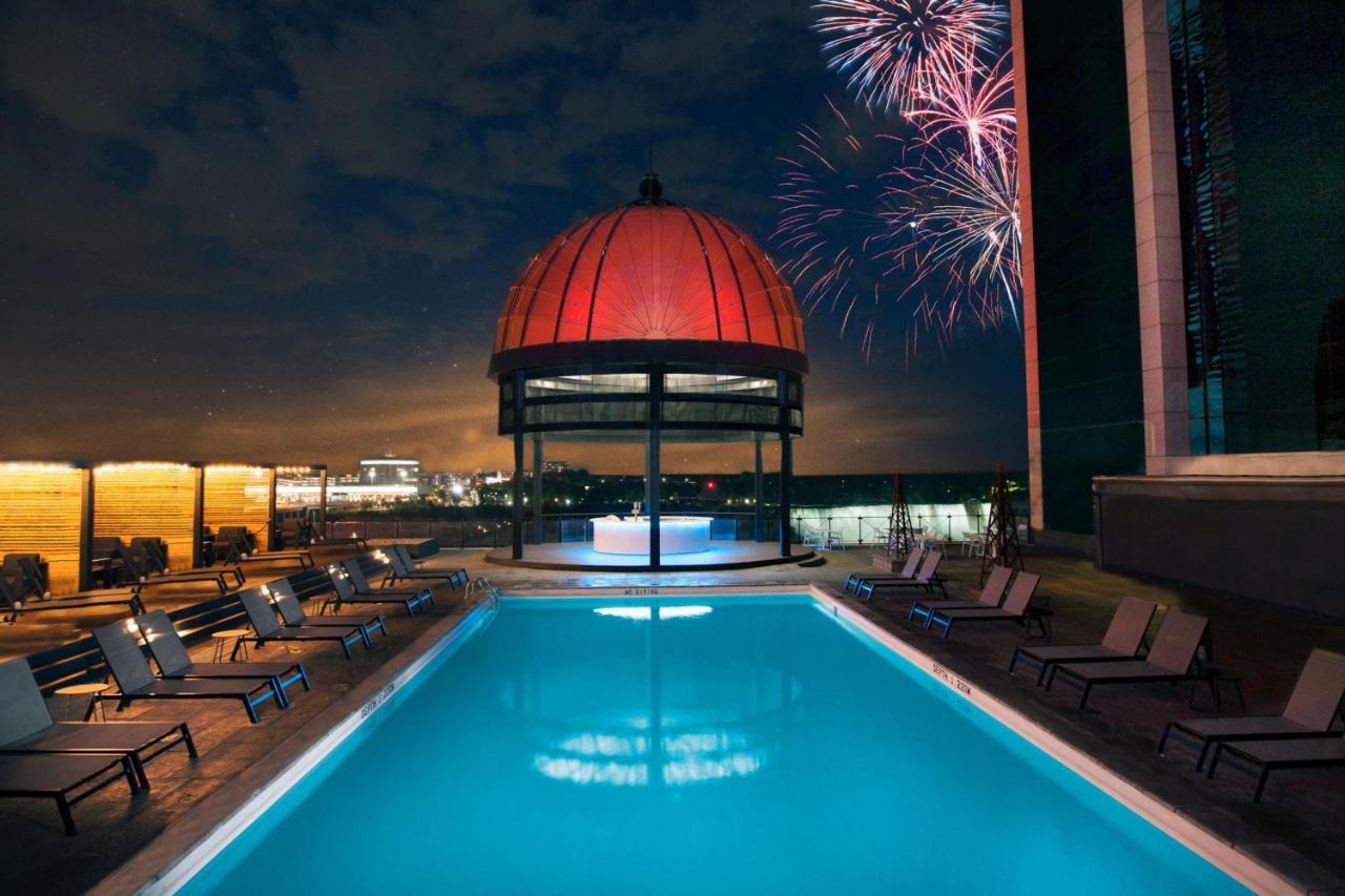 Sheraton Fallsview Hotel Cataratas do Niágara Exterior foto